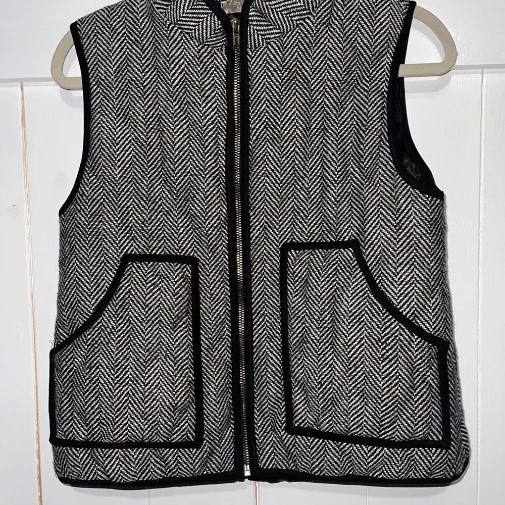 Chevron Patterned Quilted Puffer Vest